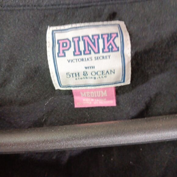 Victoria's Secret Pink With Fifth & Ocean T-shirt Women's Medium Iowa Hawkeyes * - Picture 2 of 9